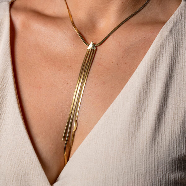 Γυναικείο κολιέ triangle rain από ανοξείδωτο επιχρυσωμένο ατσάλι